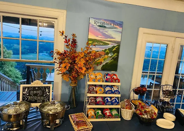 Riverview Inn